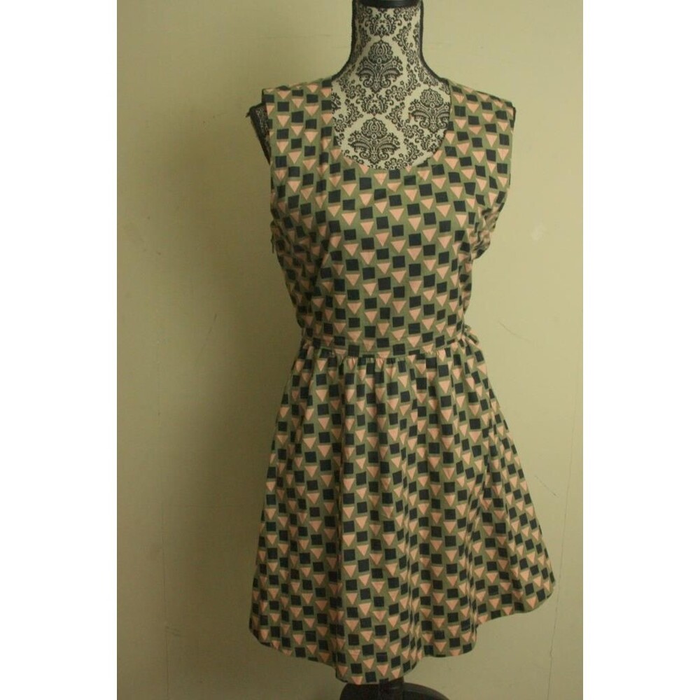 Kate Spade Dress Saturday Fit & Flare Shift Sz S Geometric Back Cut-Out Pockets